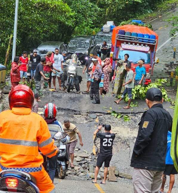 Jembatan Wai Besi Ambruk, Irawadi Harap BPJN Segera Perbaiki