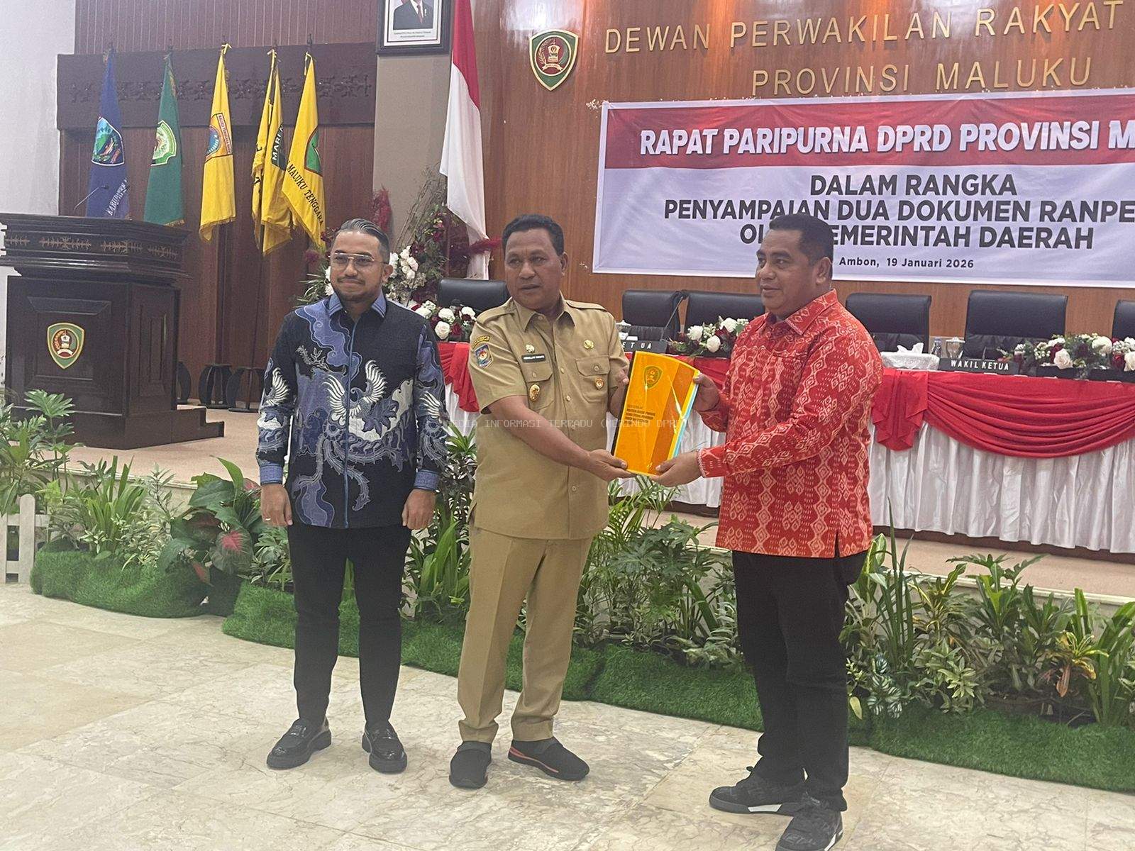 DPRD Maluku Terima Dua Dokumen Ranperda dari Pemprov Maluku 