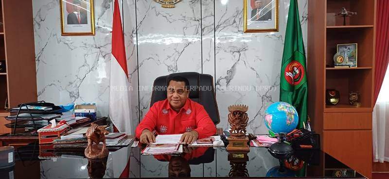 Benhur Minta OPD Pemprov Maluku Dirampingkan